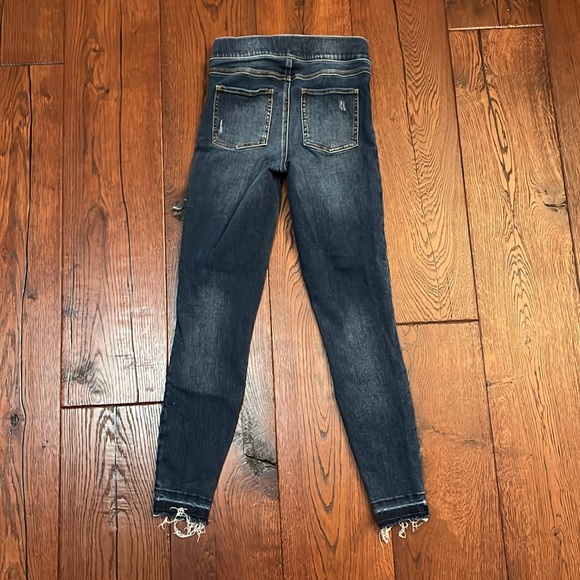 Spanx dark wash skinny jeans - Picture 2 of 4